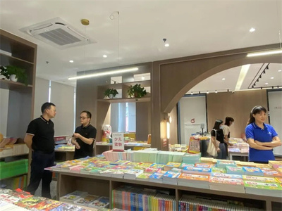 邕華公司市本級與馬山、橫州分公司業(yè)務(wù)交流 共繪企業(yè)形象新藍(lán)圖